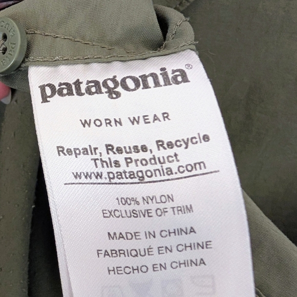 Patagonia Women's Nylon Button Up Long-Sleeved Anchor Bay Shirt, Size S, Green - Picture 6 of 9